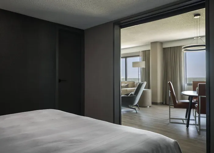 Chicago Marriott Hotel 4*